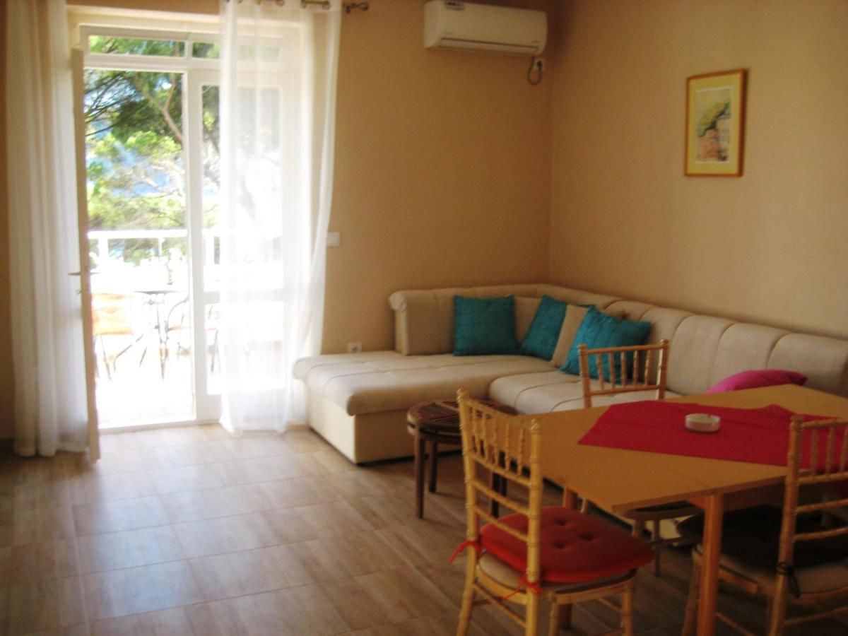 Проживание в семье Apartmani TOPLA Zlokovic Херцег-Нови